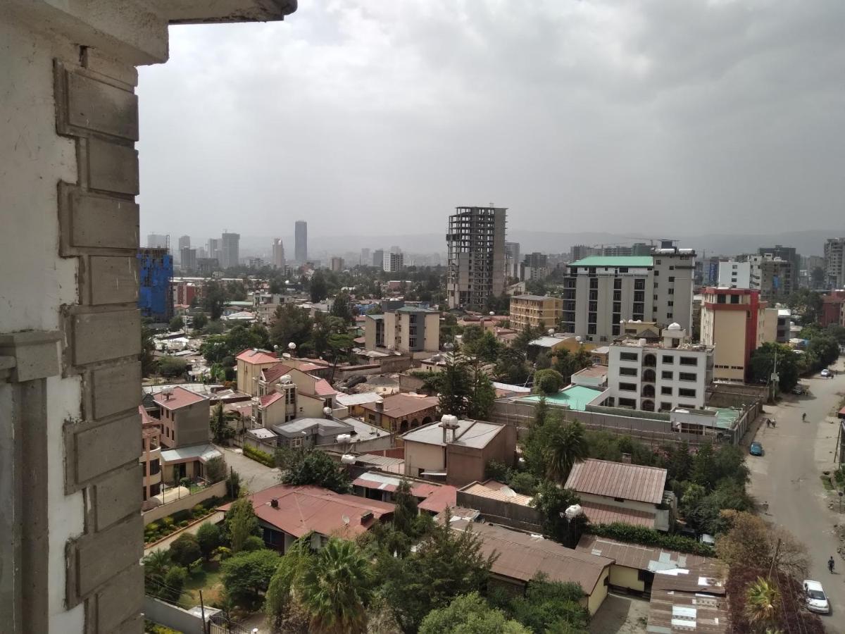 Elmos Hotel Addis Ababa Bagian luar foto